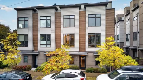 820 NE 63rd St, Seattle, WA 98115