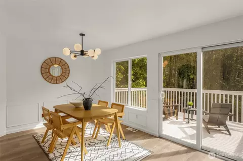 Dining - 17028 4th Ave SE, Bothell, WA 98012 photo 1 of 4