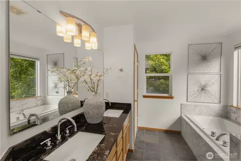 Bath - 17028 4th Ave SE, Bothell, WA 98012 photo 2 of 5