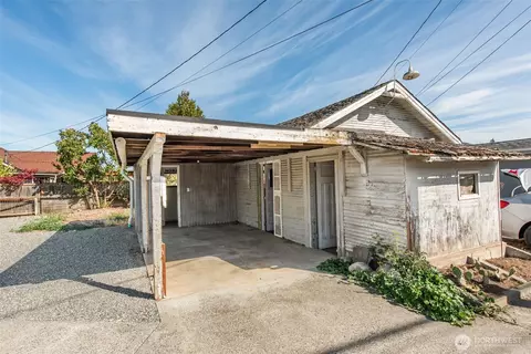 Exterior - 230 N Third Ave, Sequim, WA 98382 photo 10 of 13
