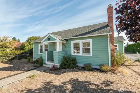 Exterior - 230 N Third Ave, Sequim, WA 98382 photo 5 of 13