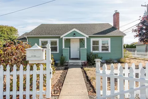Exterior - 230 N Third Ave, Sequim, WA 98382 photo 6 of 13