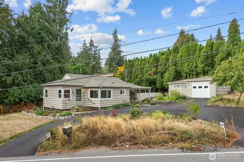 5901 Oceanview Blvd NE, Bremerton, WA 98311