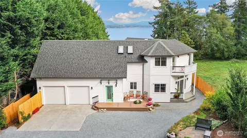 108 Livingston Bay Rd, Camano Island, WA 98282