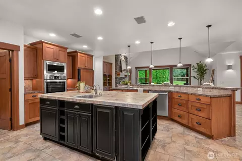 Kitchen - 2259 Regency Pl, Everson, WA 98247 photo 4 of 4