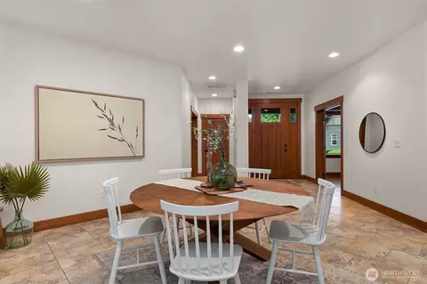 Entry Way - 2259 Regency Pl, Everson, WA 98247 photo 2 of 3