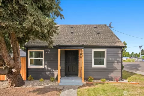 445 M St NE, Auburn, WA 98002