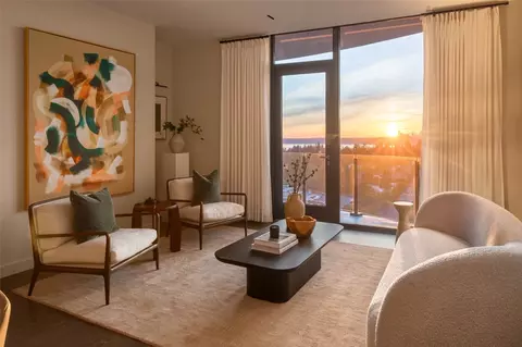 838 Avenue Sq NE #2202, Bellevue, WA 98004