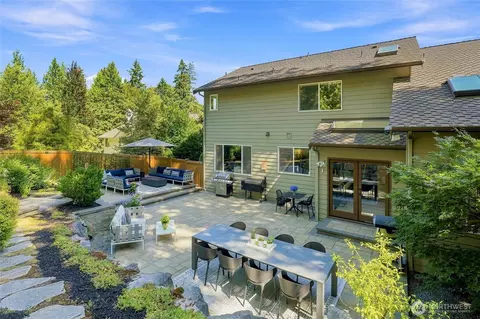 5627 193rd Pl SE, Issaquah, WA 98027
