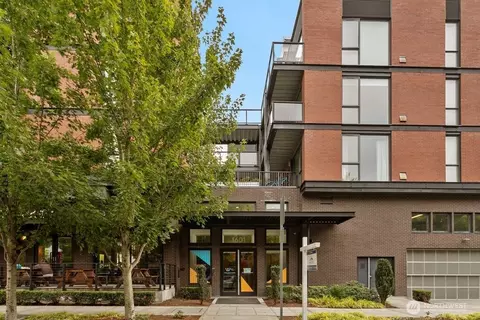 1601 N 45th St #212, Seattle, WA 98103