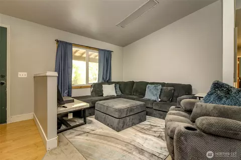 Living - 19510 215th St E, Orting, WA 98360 photo 1 of 5