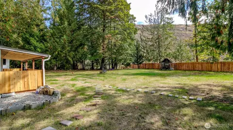 Exterior - 19510 215th St E, Orting, WA 98360 photo 11 of 12