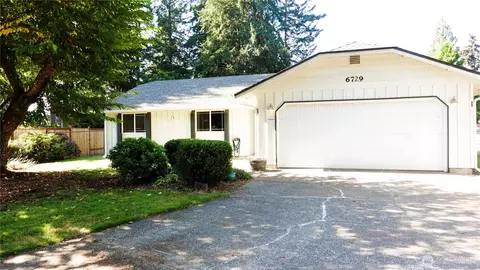 6729 Bel Mor Ct SW, Tumwater, WA 98512
