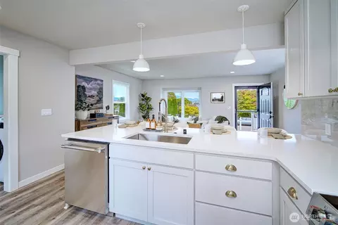 Kitchen - 1624 Pine St, Everett, WA 98201 photo 5 of 5