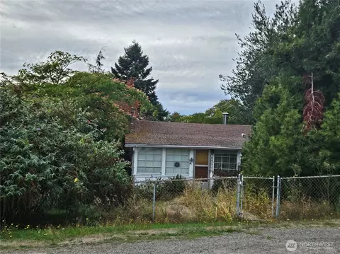 15257 9th Ave SW, Burien, WA 98166