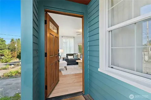 Entry Way - 733 N 97th St, Seattle, WA 98103 photo 1 of 1