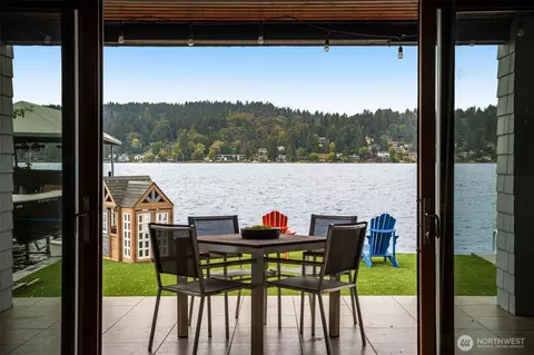 6433 Ripley Ln SE, Renton, WA 98056