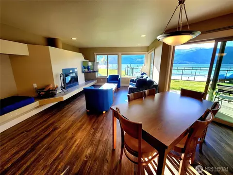 1 Lakeside 704-d, Manson, WA 98831