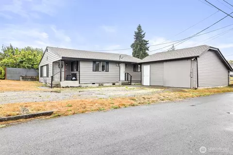514 S Washington St, Port Angeles, WA 98362