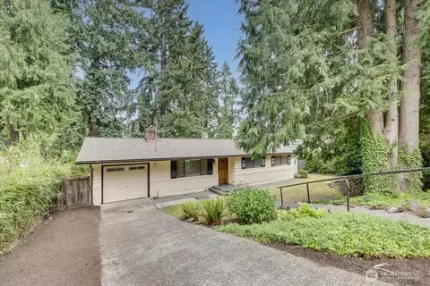 15062 SE 44th St, Bellevue, WA 98006