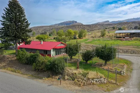 66 State Frontage Rd S, Tonasket, WA 98855