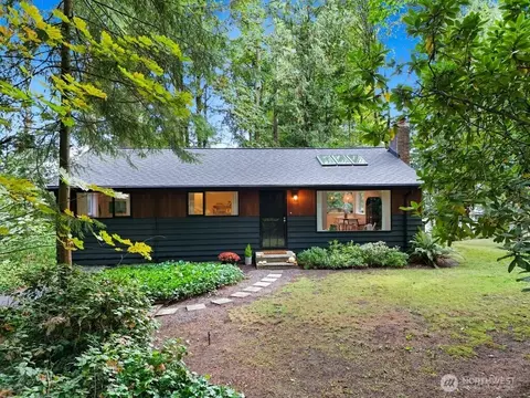 17210 30th Ave NE, Lake Forest Park, WA 98155
