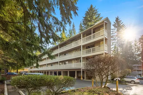 14527 NE 40th St #G104, Bellevue, WA 98007
