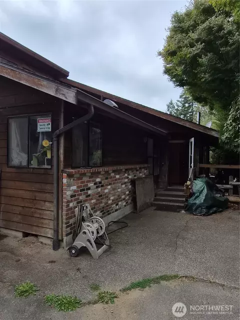 1146 SE Salmonberry Rd, Port Orchard, WA 98366
