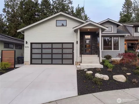 9076 Sea Mist Ln, Blaine, WA 98230