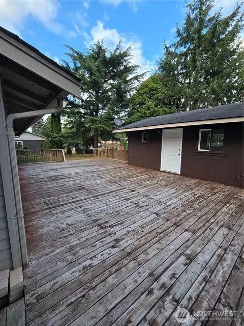 Exterior - 7160 Mecklem Rd, Everson, WA 98247 photo 2 of 7