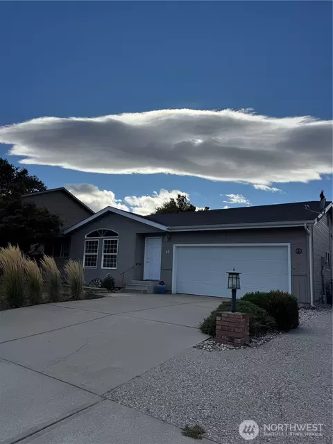 14 Charles St, Wenatchee, WA 98801