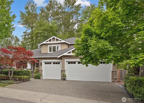 1021 271st Ave SE, Sammamish, WA 98075