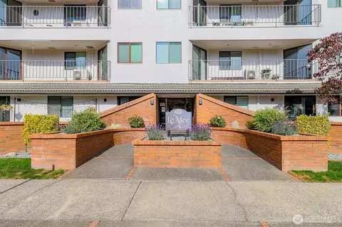 909 N I St #202, Tacoma, WA 98403