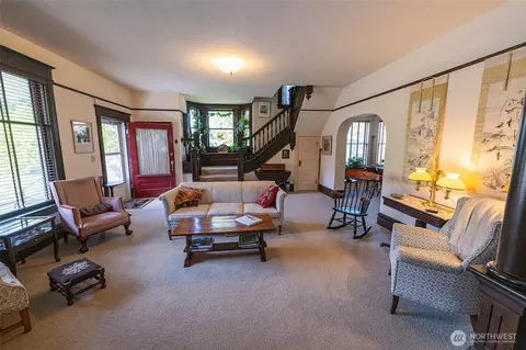Living - 705 Boyer Ave, Walla Walla, WA 99362 photo 2 of 4