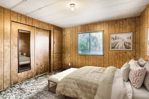 Bedroom - 19417 129th Ave NE, Bothell, WA 98011 photo 2 of 2