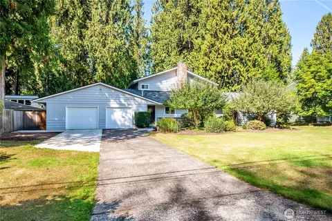 2949 Laurel Rd, Longview, WA 98632
