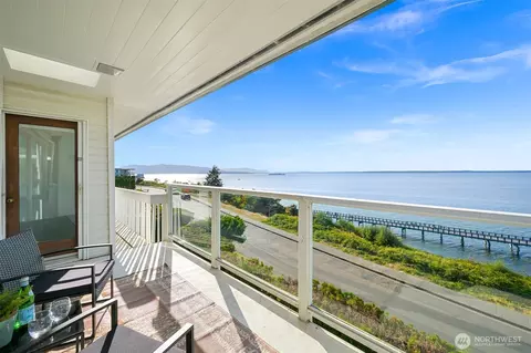 510 S State St #4, Bellingham, WA 98225