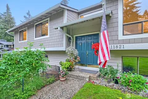 11821 NE 102nd Pl, Kirkland, WA 98033