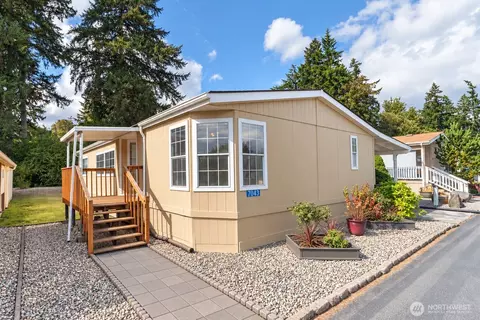 7043 Taurus Ln NE, Bremerton, WA 98311