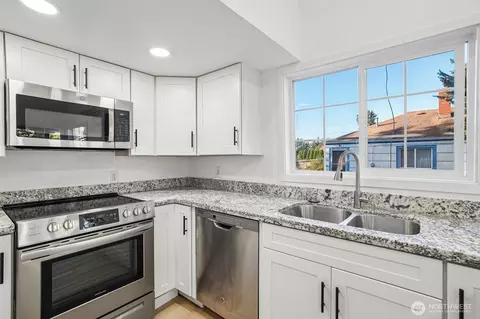 8428 D St S, Tacoma, WA 98444