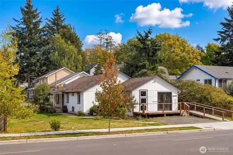 782 Nash St, San Juan Island, WA 98250