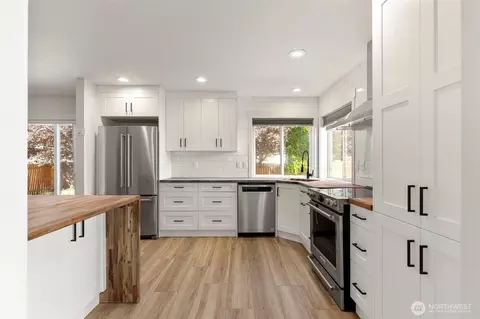 Kitchen - 20116 14th Avenue Ct E, Spanaway, WA 98387 photo 2 of 5