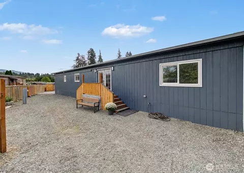 Exterior - 38916 264th Ave SE #23, Enumclaw, WA 98022 photo 1 of 5