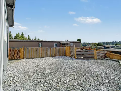 Exterior - 38916 264th Ave SE #23, Enumclaw, WA 98022 photo 3 of 5