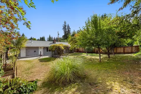Exterior - 5706 Highland Rd, Everett, WA 98203 photo 5 of 6