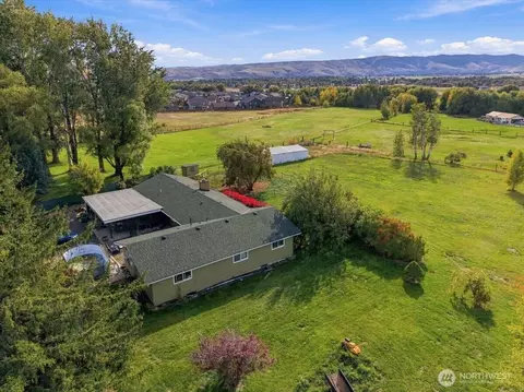 2104 W Dry Creek Rd, Ellensburg, WA 98926