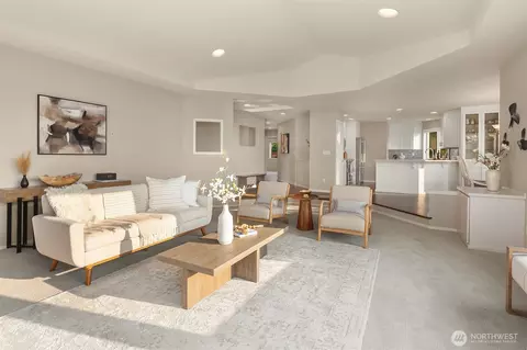 Living - 912 Cedar St, Edmonds, WA 98020 photo 7 of 7