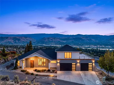 700 Upper Daniels Dr, East Wenatchee, WA 98802