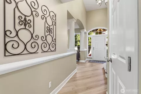 Entry Way - 20632 37th Ave SE, Bothell, WA 98021 photo 7 of 7