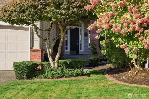 Exterior - 20632 37th Ave SE, Bothell, WA 98021 photo 3 of 6